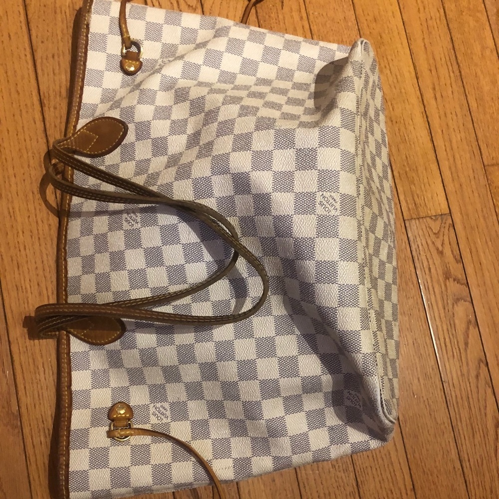 Louis Vuitton Neverfull MM - Picture 3 of 7
